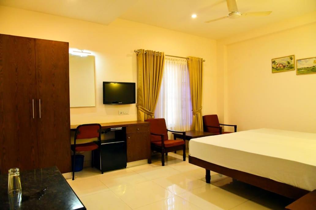 Hotel Chanakya パルガート エクステリア 写真