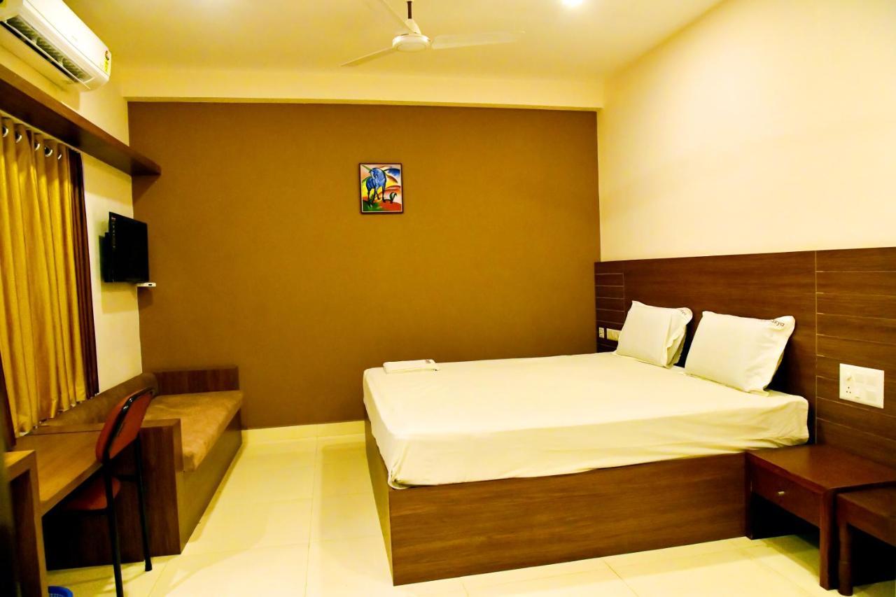 Hotel Chanakya パルガート エクステリア 写真